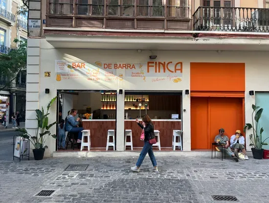 FINCA Bar de Barra