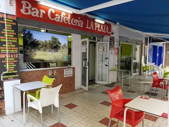 Bar Cafetería y Pizzería La Plaza