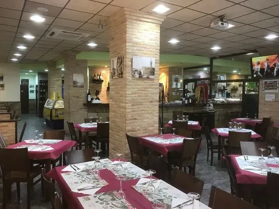 Restaurante La Parrilla