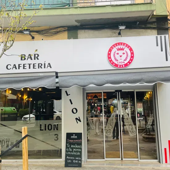 Bar Lion3