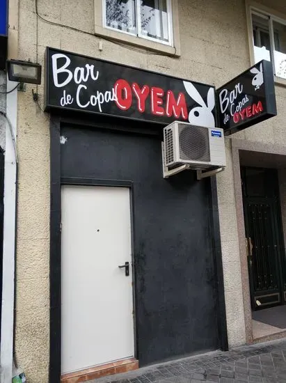 Bar De copas Oyem pub