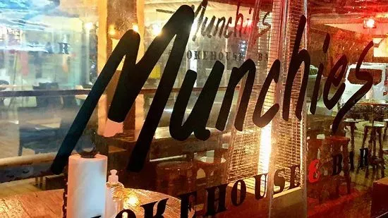 Munchies Smokehouse and Bar