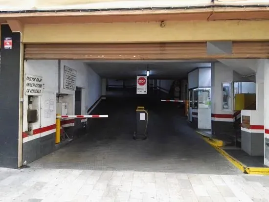 2 Aparcamiento Parking Centro