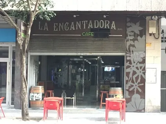 La Encantadora