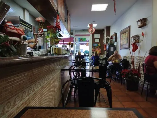 El Caldero, Bar Cafetería