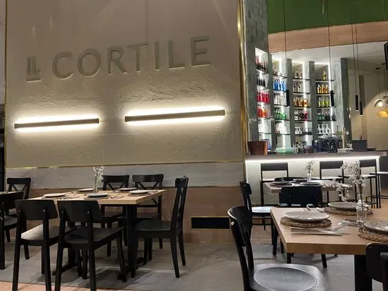 Il Cortile - Cortes Valencianas