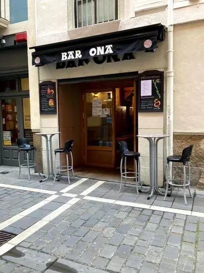 Bar -Onā- Taberna