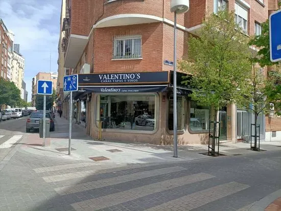 VALENTINO'S