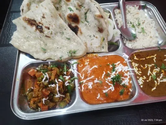 Punjabi thaali