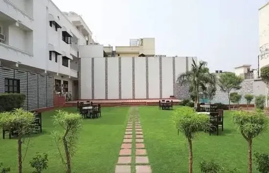 Hotel Marc Royal, Agra