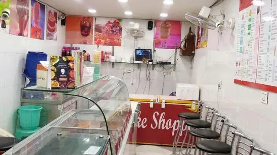 giani's ice creem shop