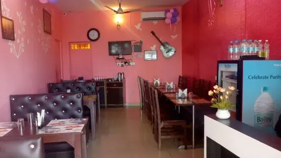 Aarna Family Restaurant & Caterers - Home Delivery Restaurant in Dehradun