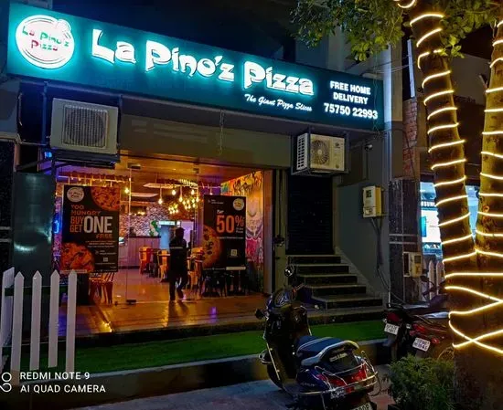 La Pino'z Pizza - Best Pizza in Agra