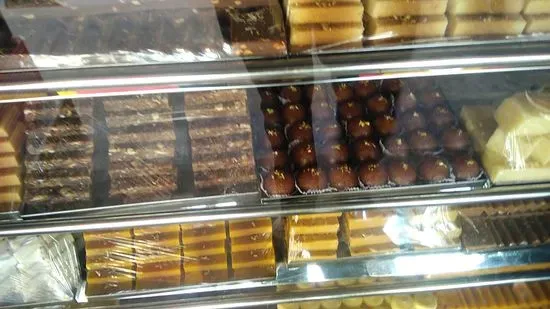 S R Iyengar Bakery And Sweets