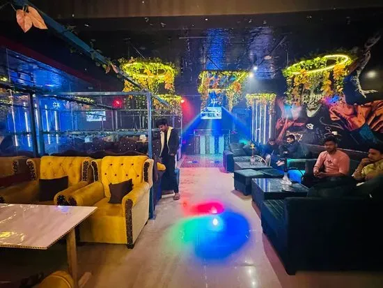 Diamond shisha cafe