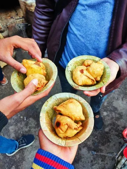 Hing wala samosa