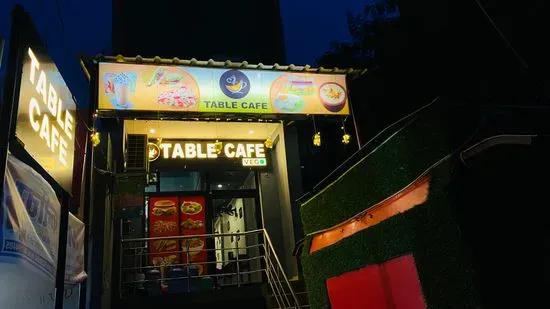 Table cafe