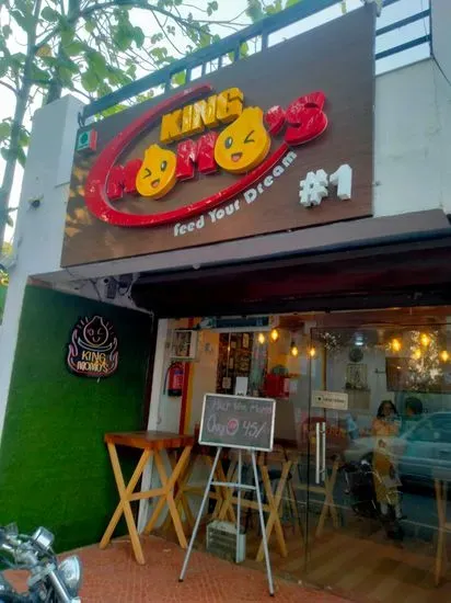 King Momo's