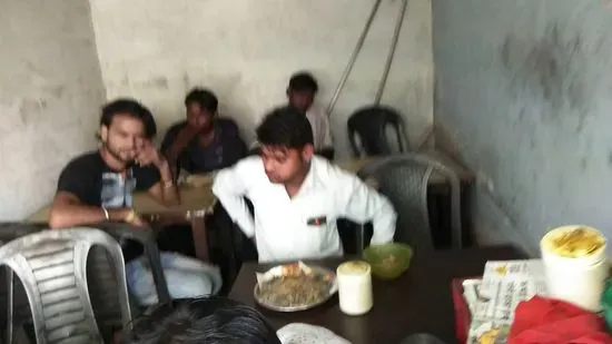 Yunus Bhai Chicken Biryani Corner