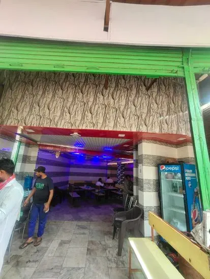 Shanu Bhai Ka Hotel