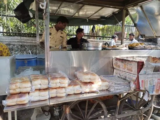 Chundawat Vada Pao Lok Kala Mandal