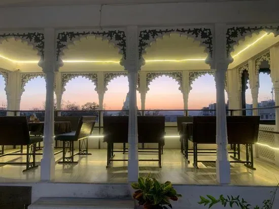 Seero - Pine Haveli - Multicuisine Covered & Rooftop Cafe Restaurant