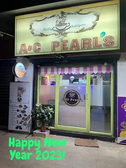 Cafe A&C Pearl's