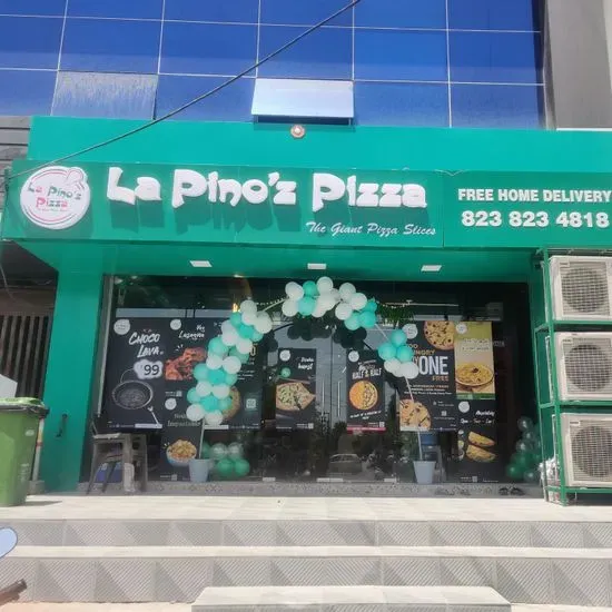 La Pino'z pizza udaipur (sec 5)