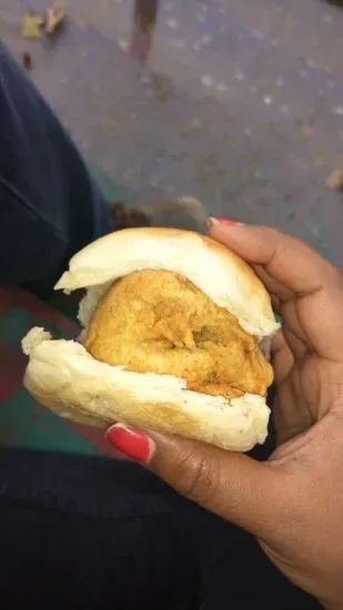 Best Vada Pav