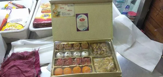 SHREE DAUJI SWEETS