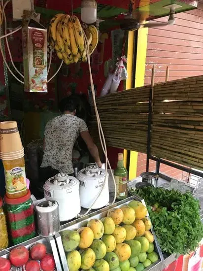 Fiza Juice And Shake Corner