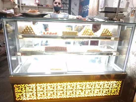 Munim Ji Sweets Corner