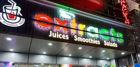 Extracts - Juices Smoothies Salads