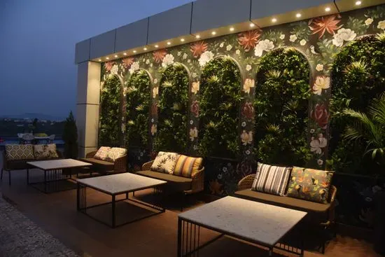 Zeno Bistro Lounge | Rooftop Lounge In Udaipur