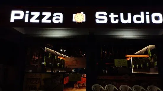 Pizza Studio