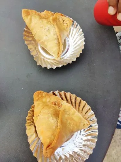 Kanha ji samose wale