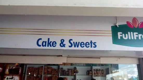 Full Fresh Cake & Sweet