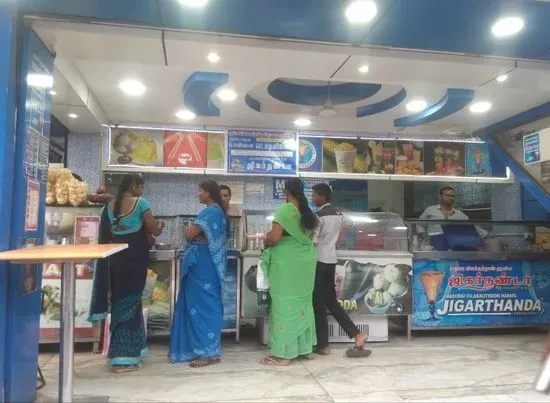 Vilakkuthoon Hanifa Jigarthanda ( Jigarthanda Shop / Jigarthanda In Madurai )