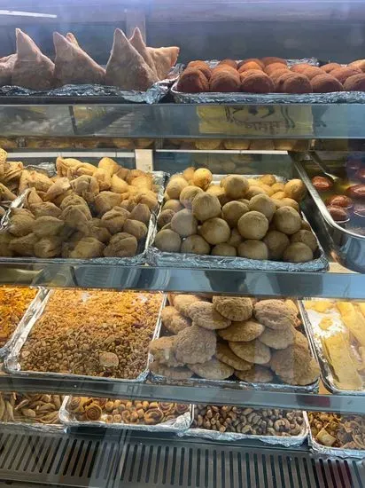 Pandit Ji Sweets n Namkeen, Akshaya Nagar , DLF New Town