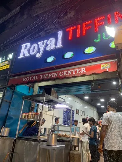 Royal Tiffin Centre-Best Tiffins, Restaurant,Chat, Italian and juices
