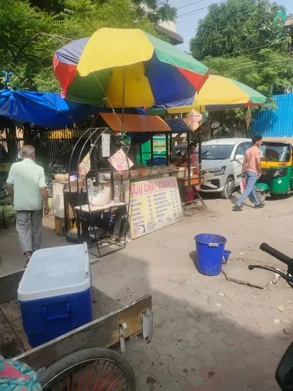 Raju Chaat Corner