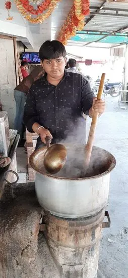 Gurukrupa Delux & Tea Stoll