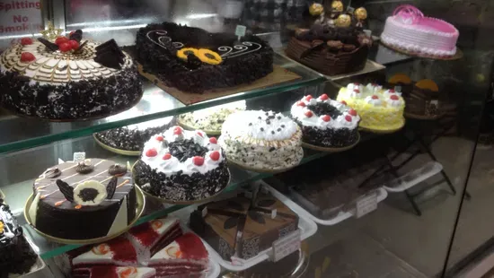 Monginis Cake Shop