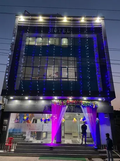 HOTEL ANANDI INN ROOMS & BANQUET HALL (BEST HOTEL & RESTAURANTS IN ORAI)