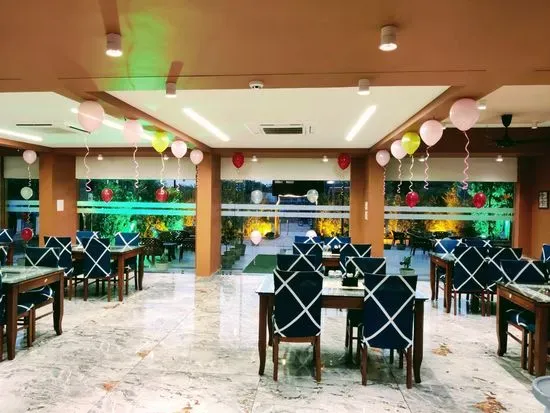 Punjabi tadka family restaurant