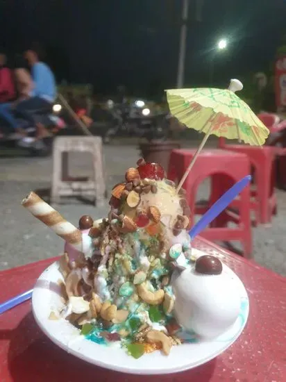 Balaji ice cream & gola & moviya candy