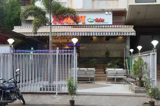 Vivaan Veg & Non-Veg Family Restaurant