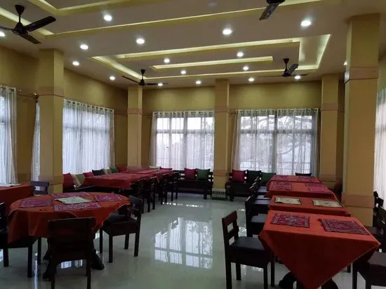 Lalat Restaurant