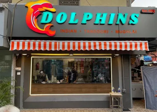 Dolphins restaurant