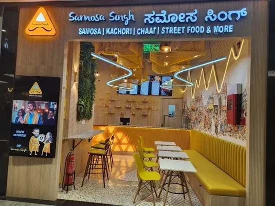 Samosa Singh- Mall of Asia